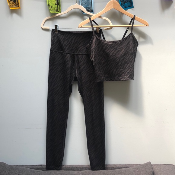 Beyond Yoga Pants - Beyond Yoga Zebra Stripe Set